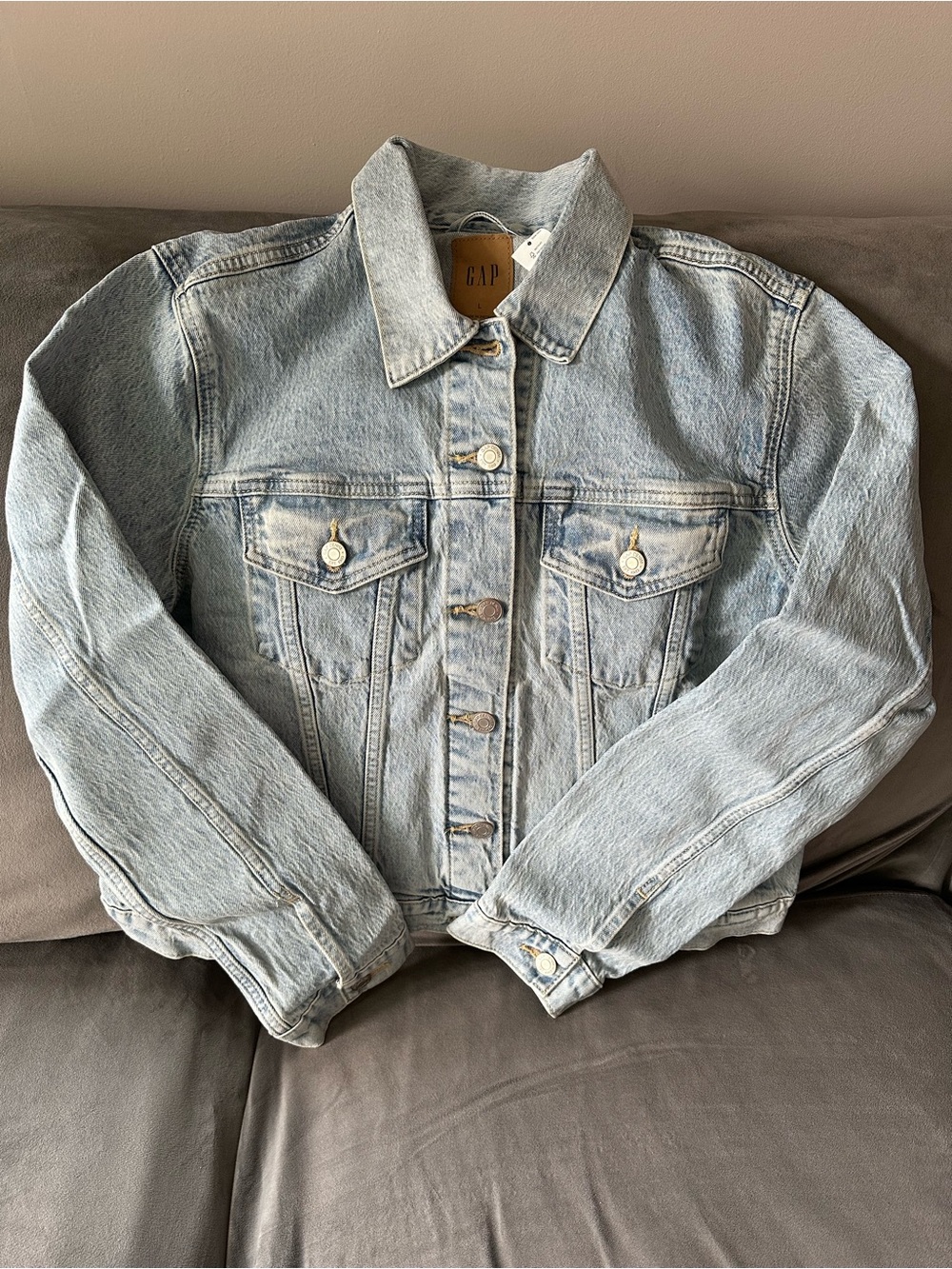 GAP Light Wash Denim Jacket in Pale Blue